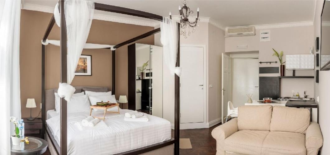 Home Living Dream Apartments Нови Сад Екстериор снимка